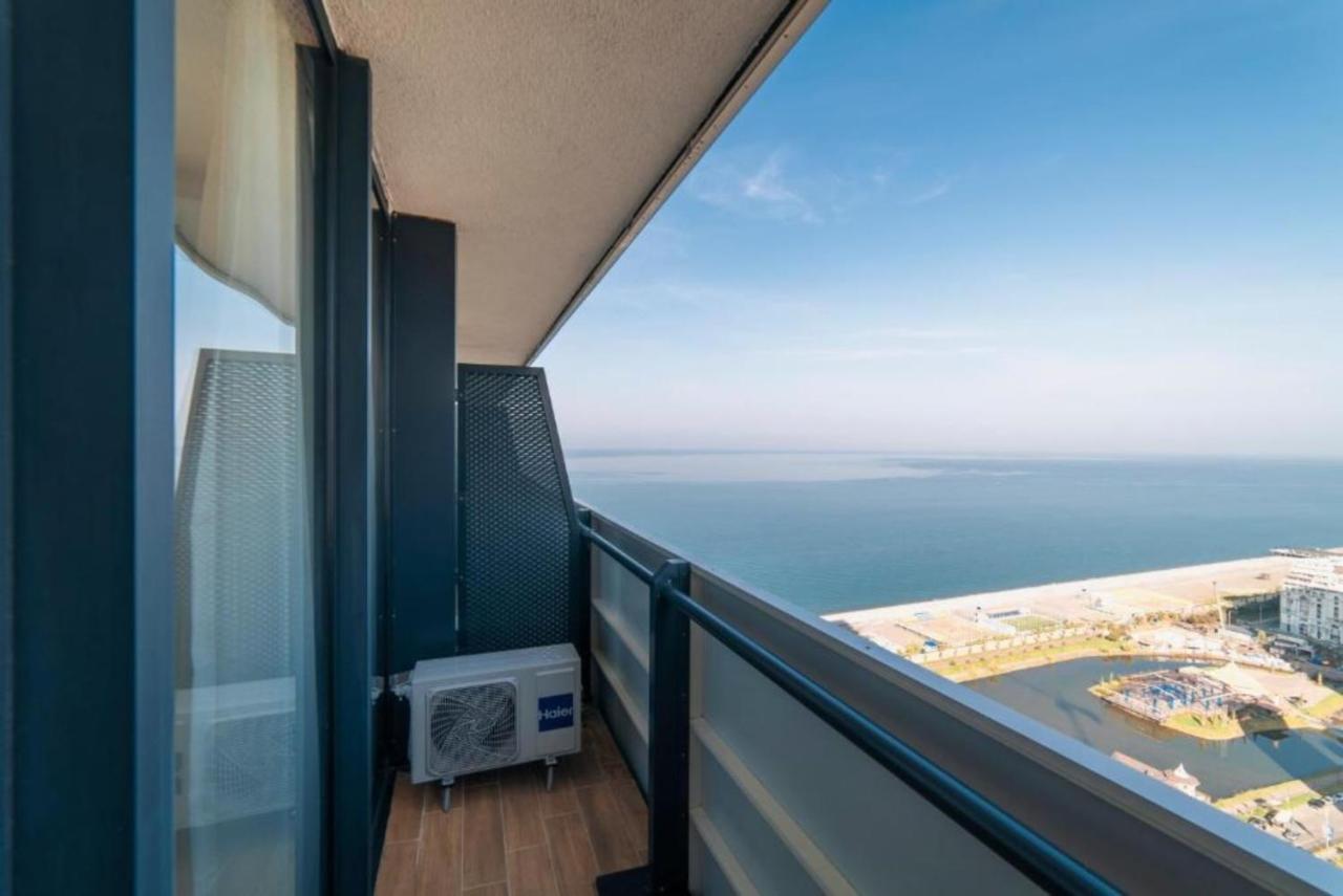 Panoramic Sea And City View Aparthotel In Orbi City Batumi Esterno foto