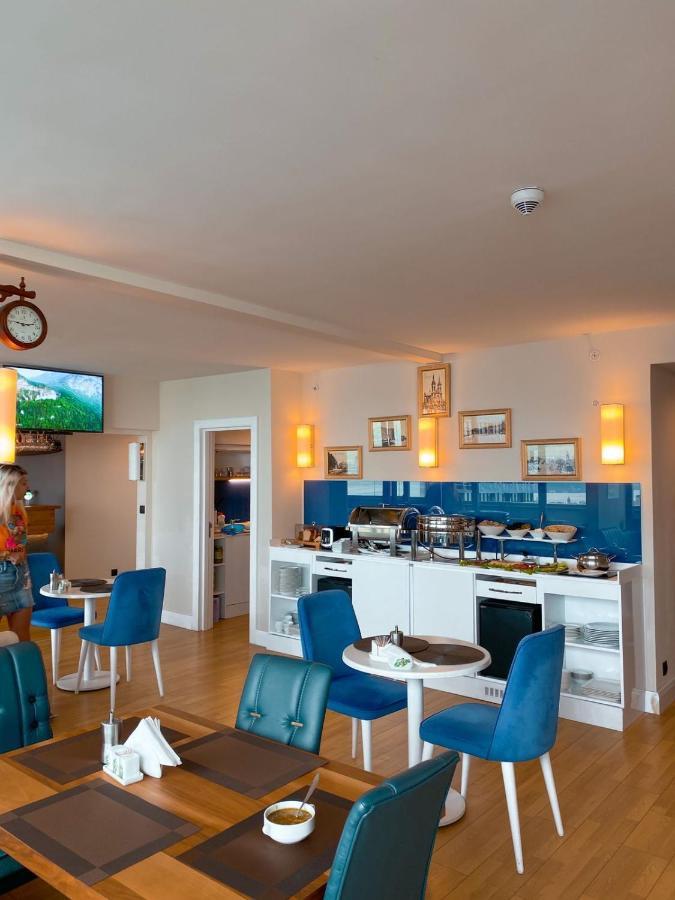 Panoramic Sea And City View Aparthotel In Orbi City Batumi Esterno foto
