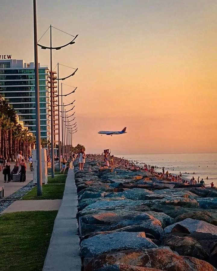 Panoramic Sea And City View Aparthotel In Orbi City Batumi Esterno foto