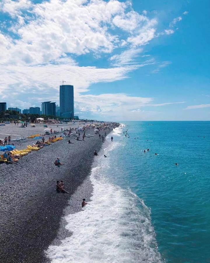 Panoramic Sea And City View Aparthotel In Orbi City Batumi Esterno foto